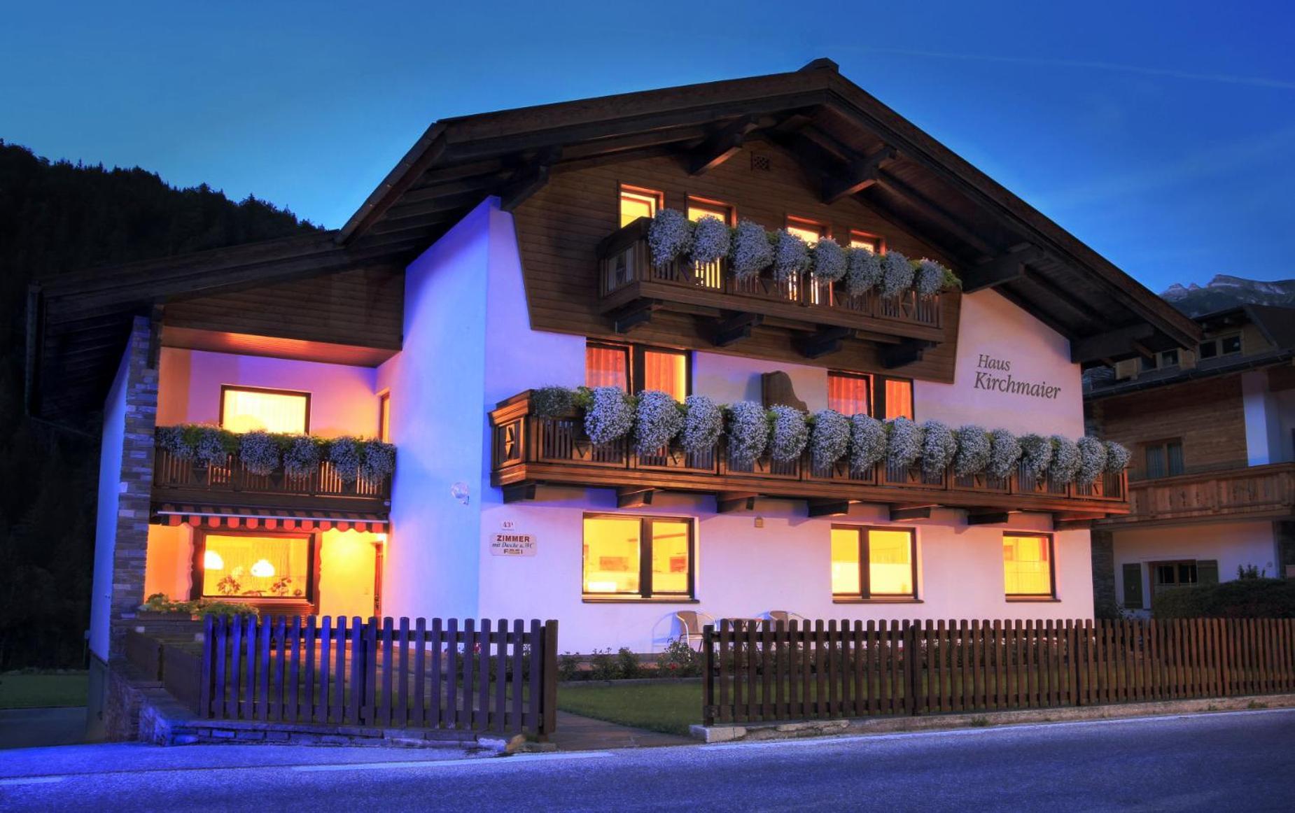 Haus Kirchmaier Acomodação com café da manhã Pertisau Exterior foto