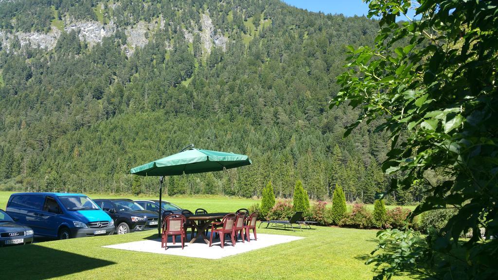 Haus Kirchmaier Acomodação com café da manhã Pertisau Exterior foto